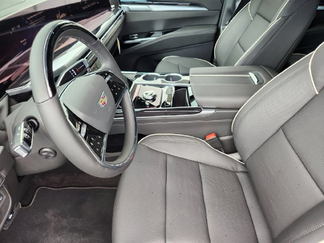 New 2026 Cadillac Escalade Sport w/ Touring Package AWD/4WD image 9