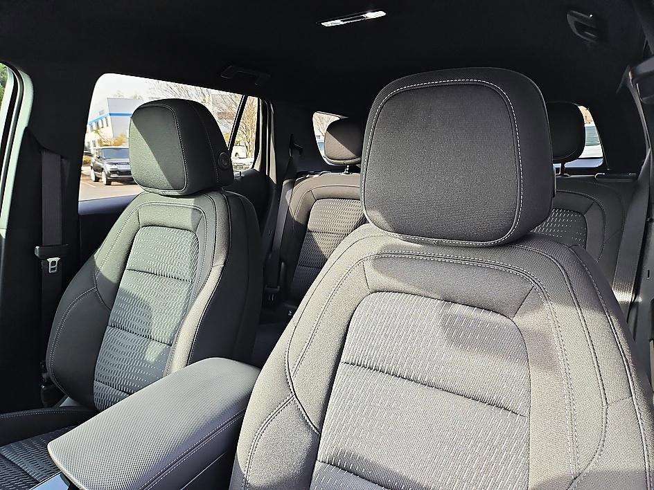 New 2026 Chevrolet Equinox LT w/ LPO, Floor Liner Package FWD image 15