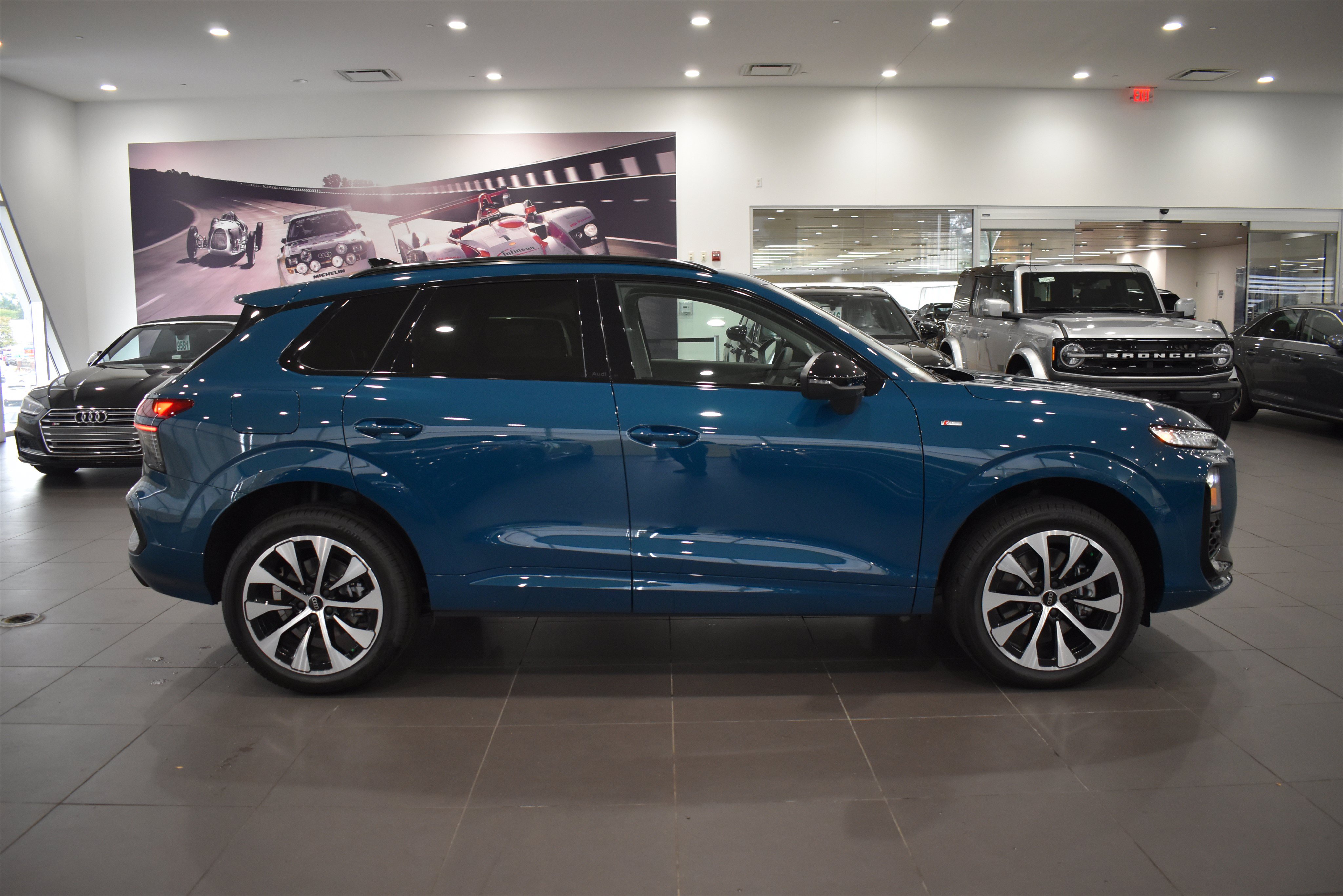 New 2026 Audi Q3 quattro 2.0T AWD/4WD image 8