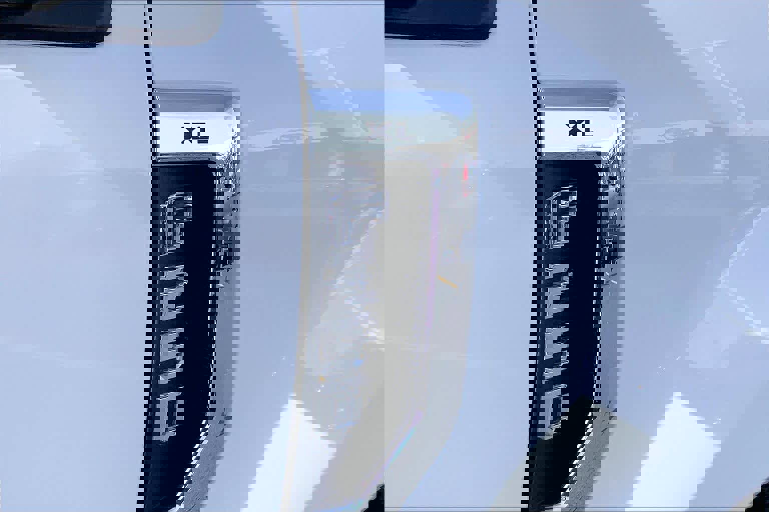 Used 2022 Ford F250 XL w/ Power Equipment Group image 10