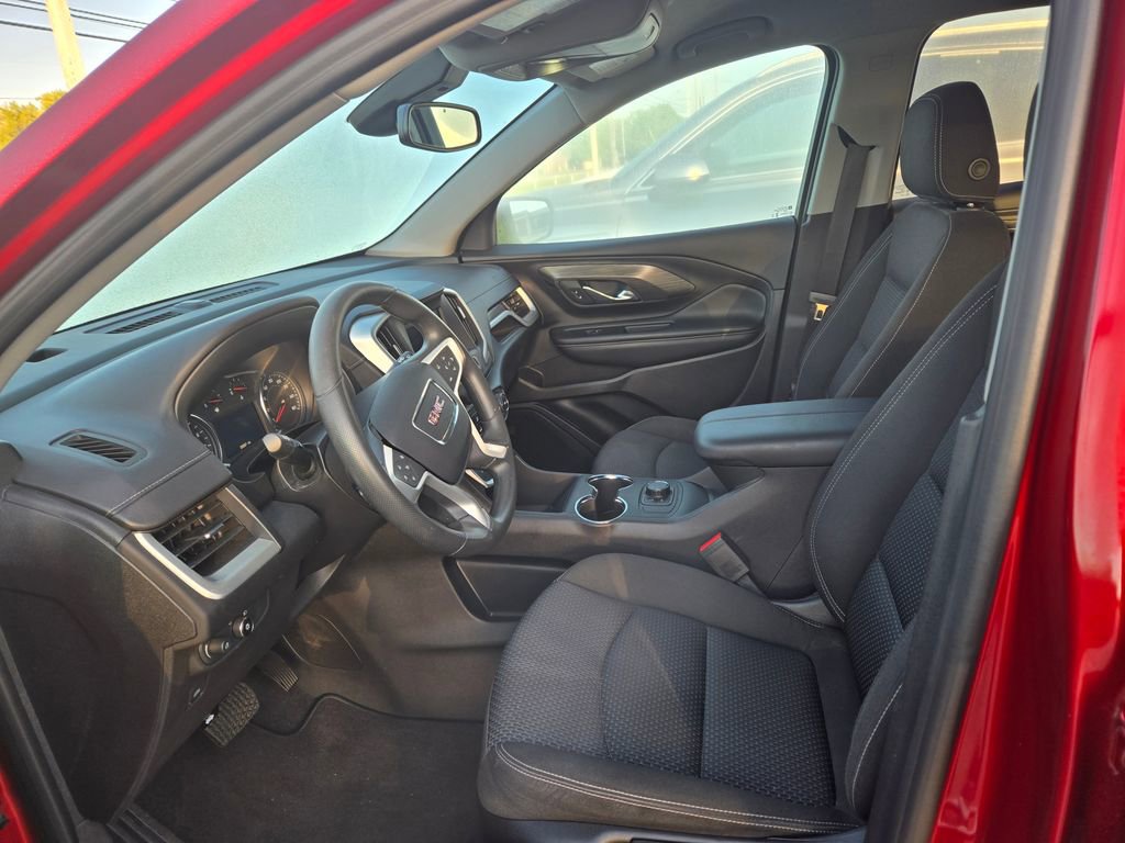 Used 2023 GMC Terrain SLE image 7