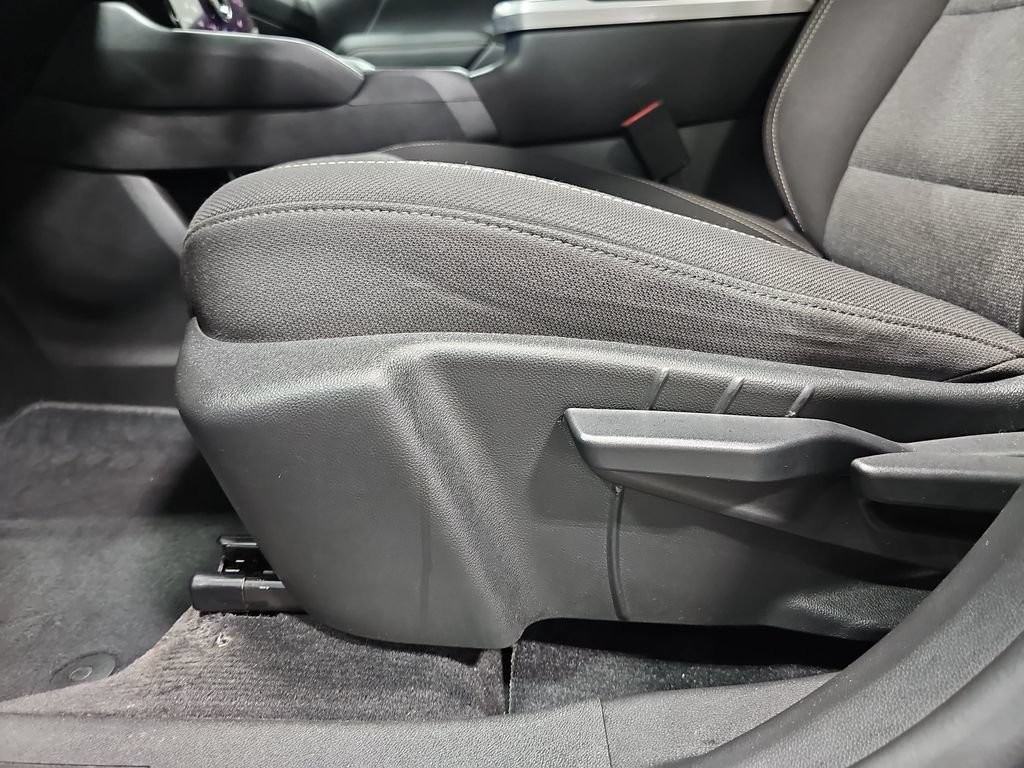 Used 2025 GMC Terrain Elevation AWD/4WD image 27