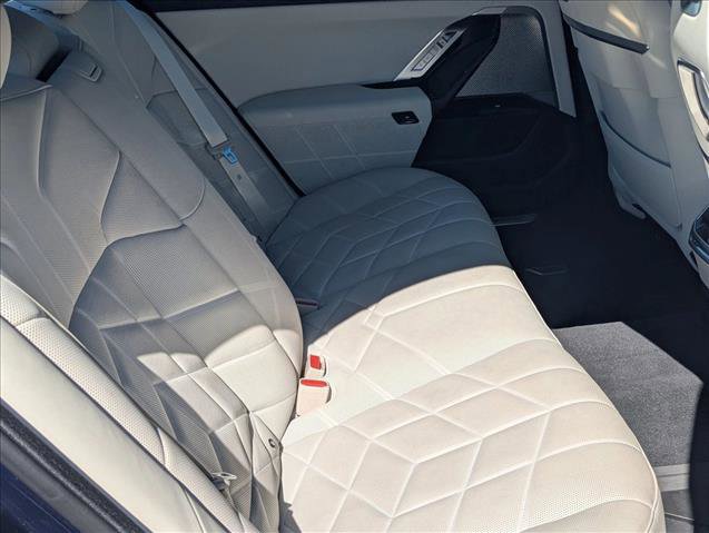 Certified 2023 BMW 760i xDrive image 19