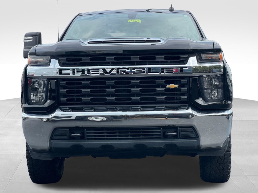 Used 2022 Chevrolet Silverado 2500 LT AWD/4WD image 2