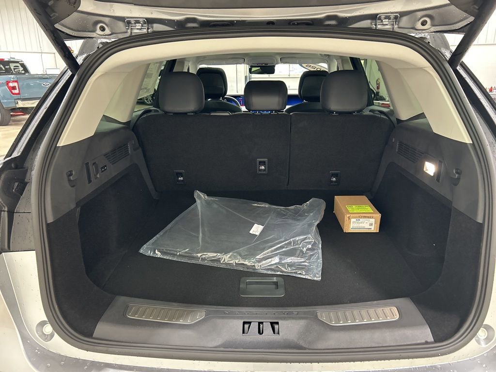 New 2026 Lincoln Nautilus Premier w/ Equipment Group 102A image 29