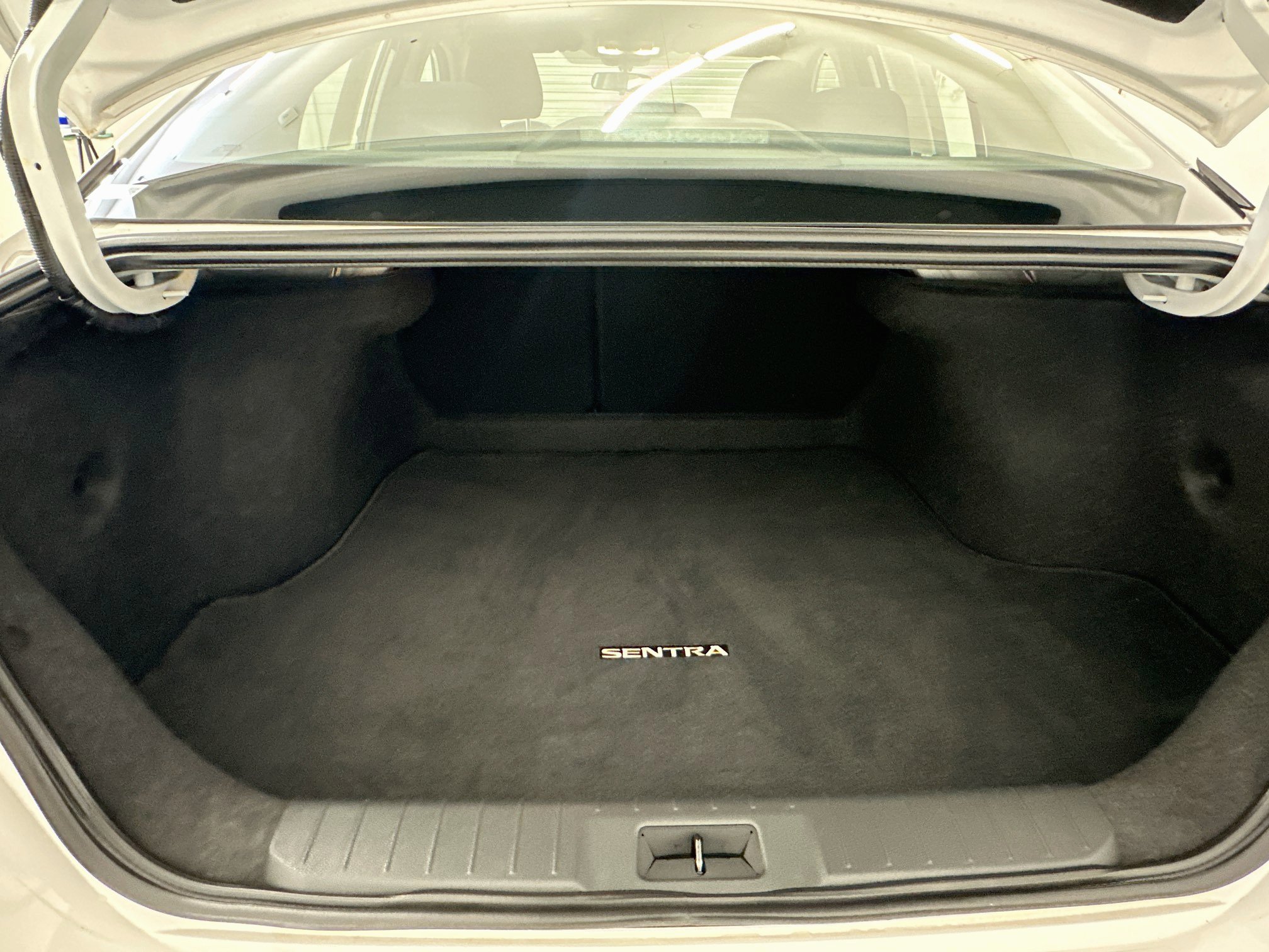 Used 2024 Nissan Sentra S FWD image 29