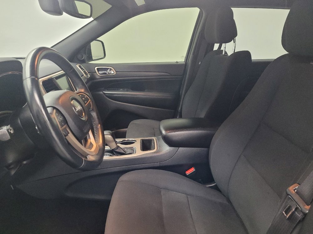 Used 2017 Jeep Grand Cherokee Laredo w/ Quick Order Package 23E image 17