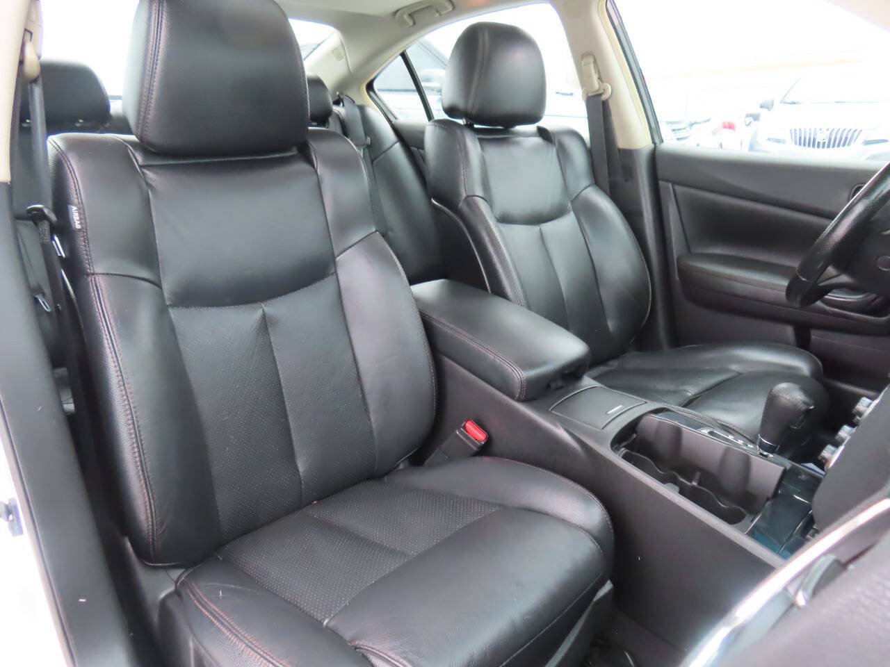 Used 2011 Nissan Maxima 3.5 SV w/ Monitor Pkg FWD image 41