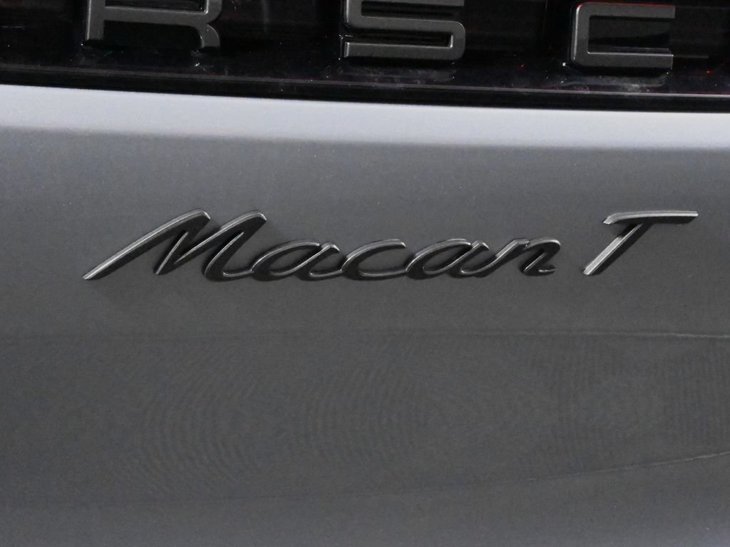 Used 2026 Porsche Macan AWD/4WD image 46