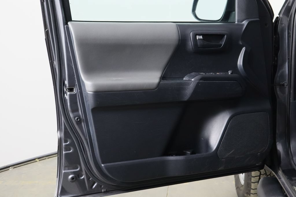 Used 2019 Toyota Tacoma SR RWD image 20