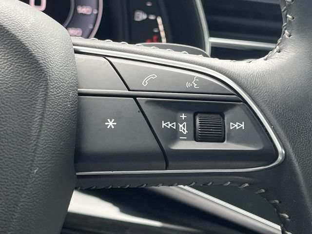 Used 2019 Audi Q8 Prestige AWD/4WD image 39