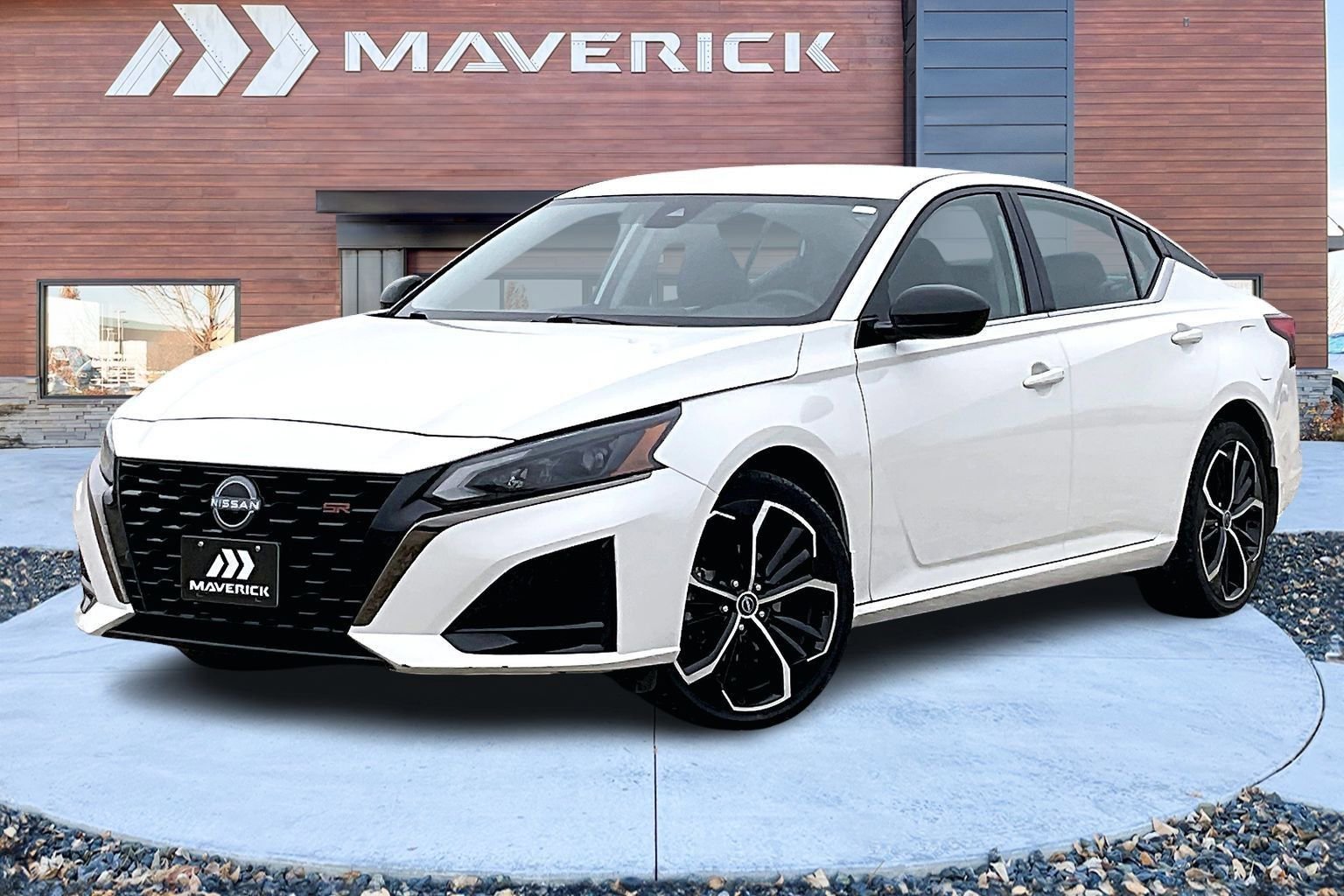 Used 2023 Nissan Altima 2.5 SR image 3