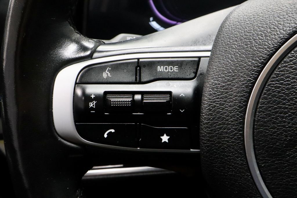 Used 2023 Kia Sportage EX image 28