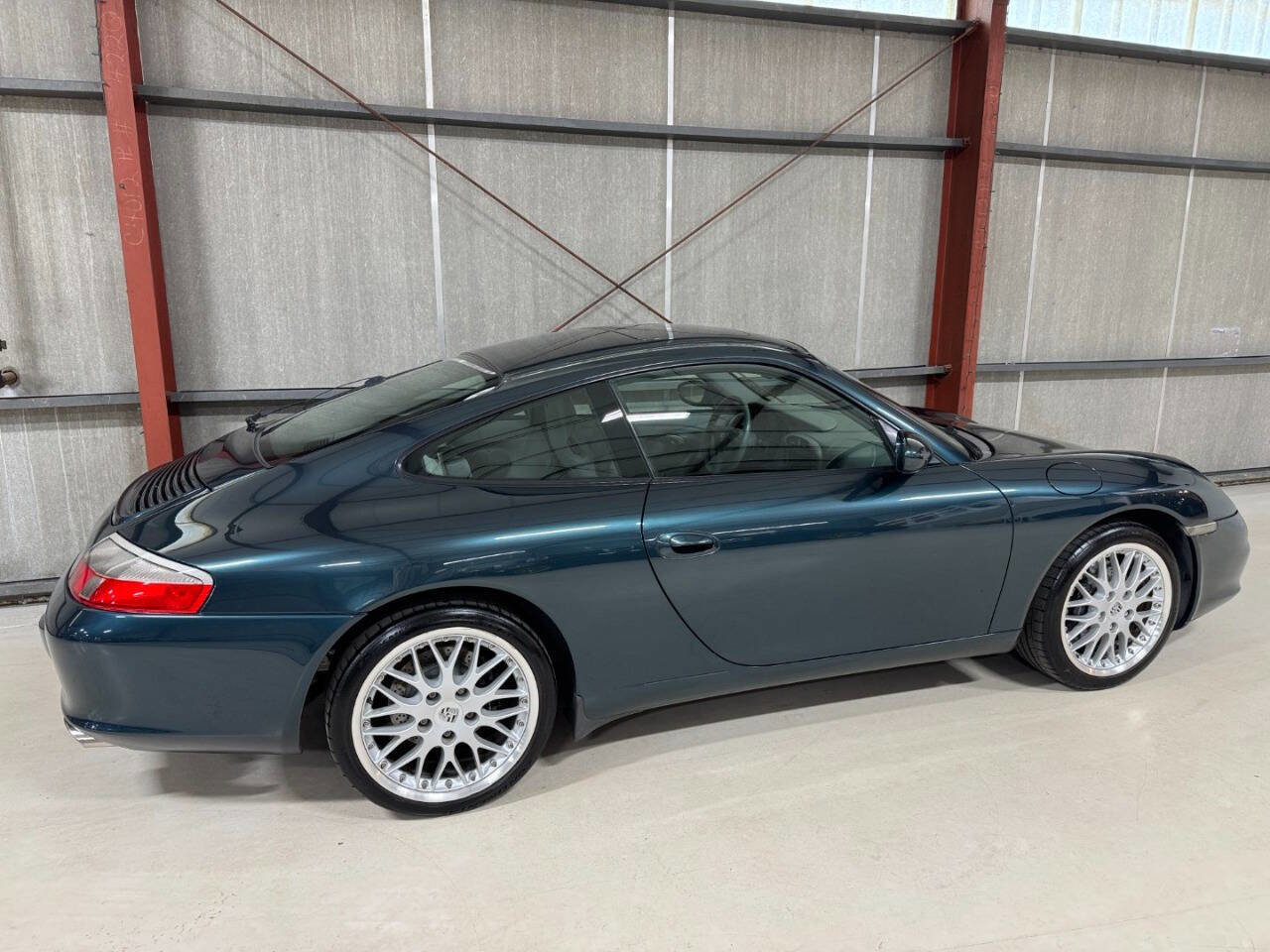 Used 2003 Porsche 911 Carrera image 12