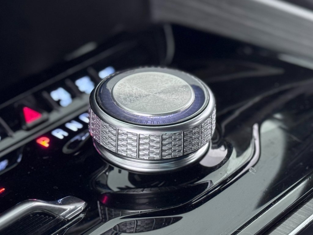 Used 2023 Jeep Wagoneer L Series II image 17