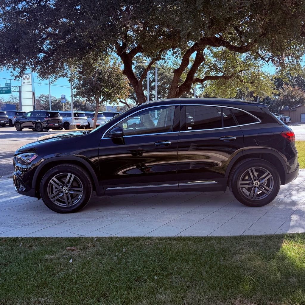 Used 2025 Mercedes-Benz GLA 250 w/ Exclusive Package image 10