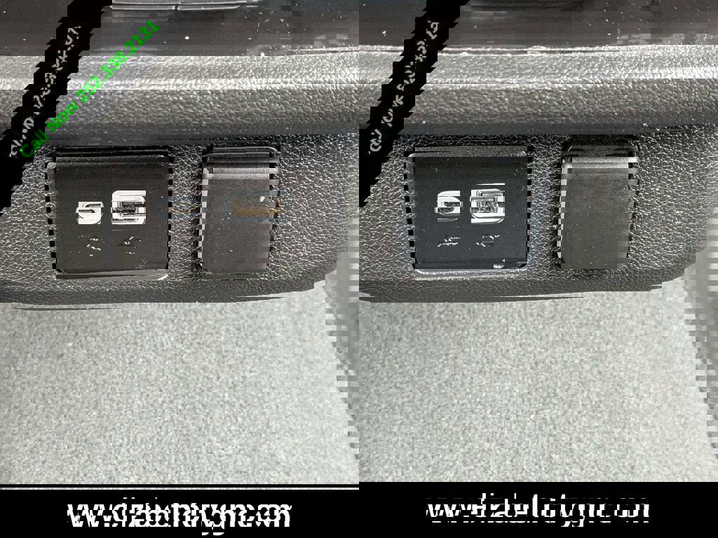 Used 2024 GMC Yukon XL SLE w/ Gmc Pro Safety Plus Package image 29