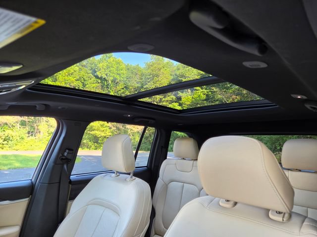 Used 2023 Jeep Grand Cherokee Limited w/ Luxury Tech Group II AWD/4WD image 22