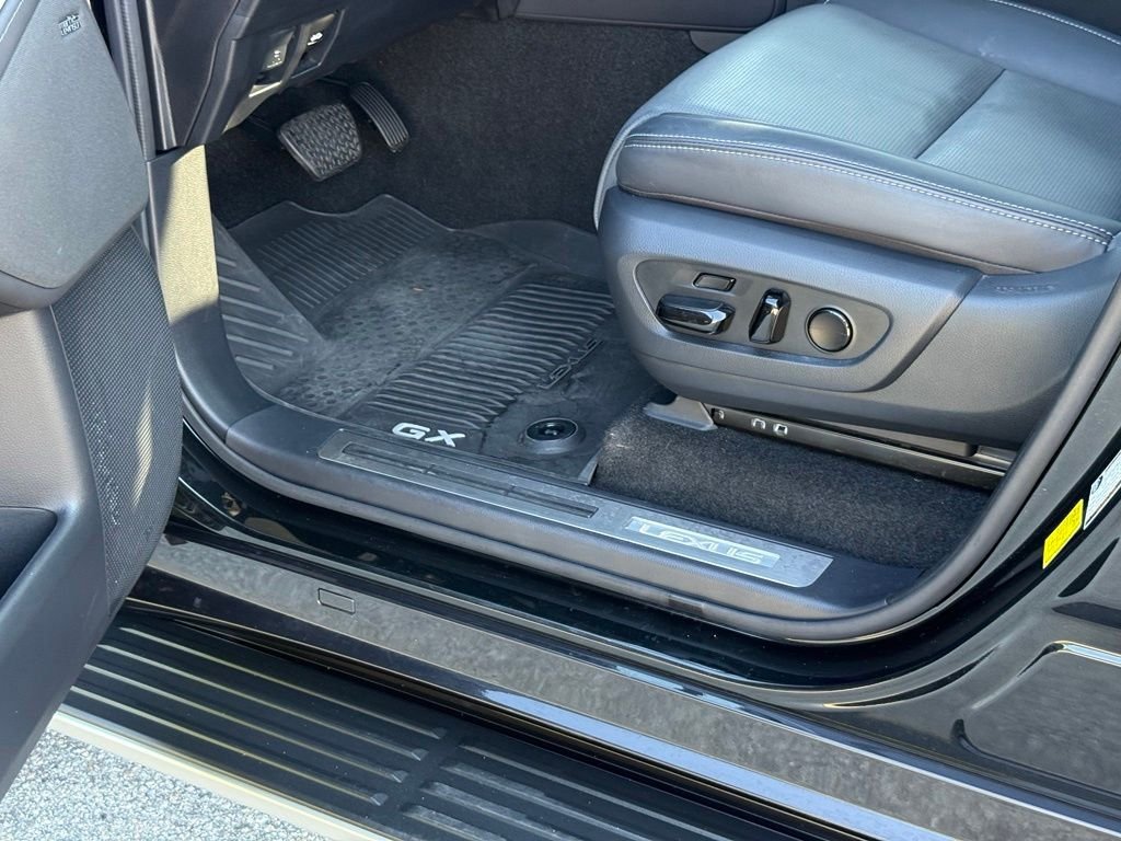Used 2024 Lexus GX 550 AWD/4WD image 26