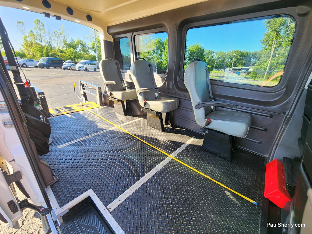 Used 2020 Ford Transit 250 Medium Roof RWD image 27