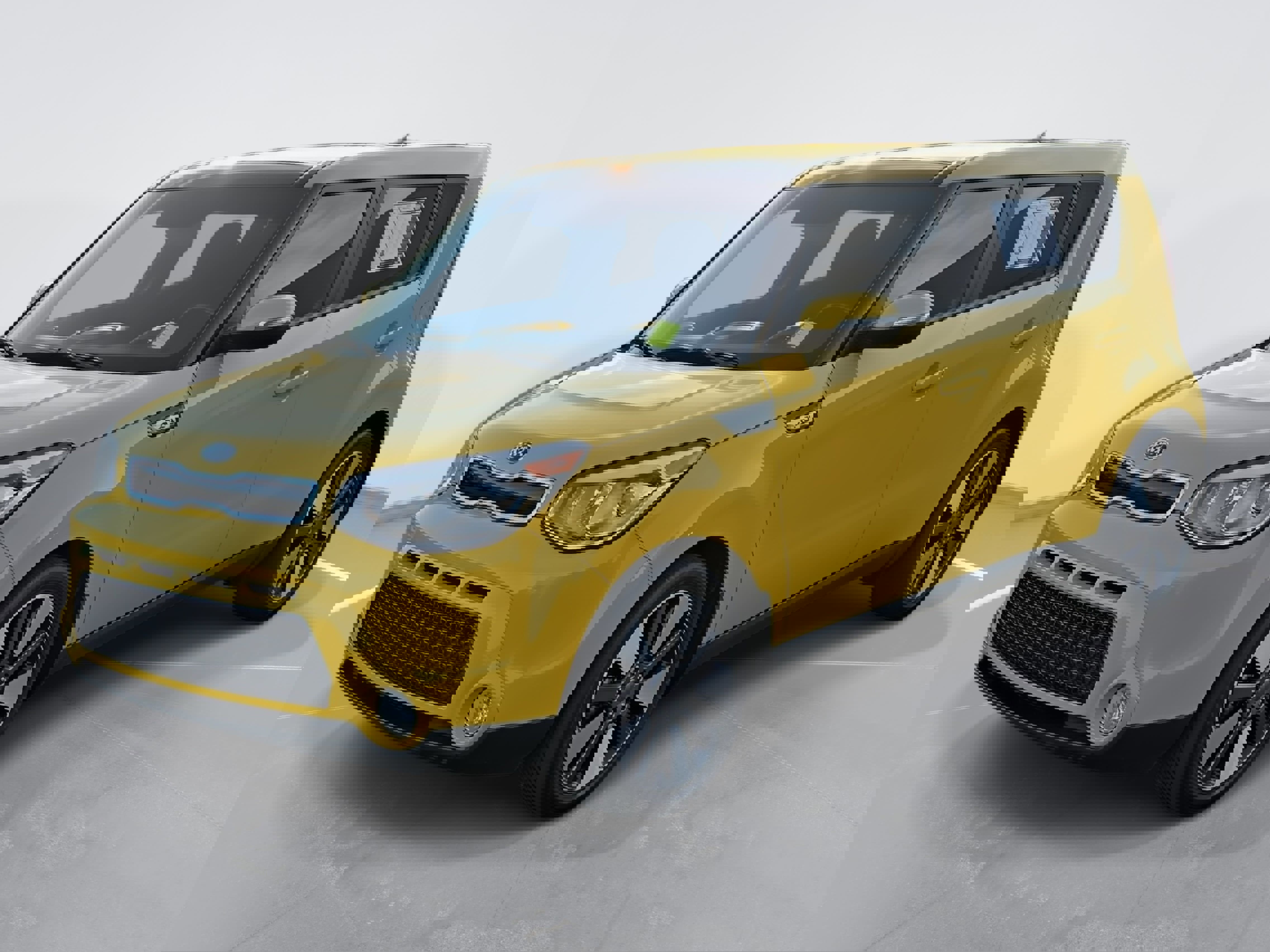 Used 2015 Kia Soul ! w/ Sun & Sound Package image 1