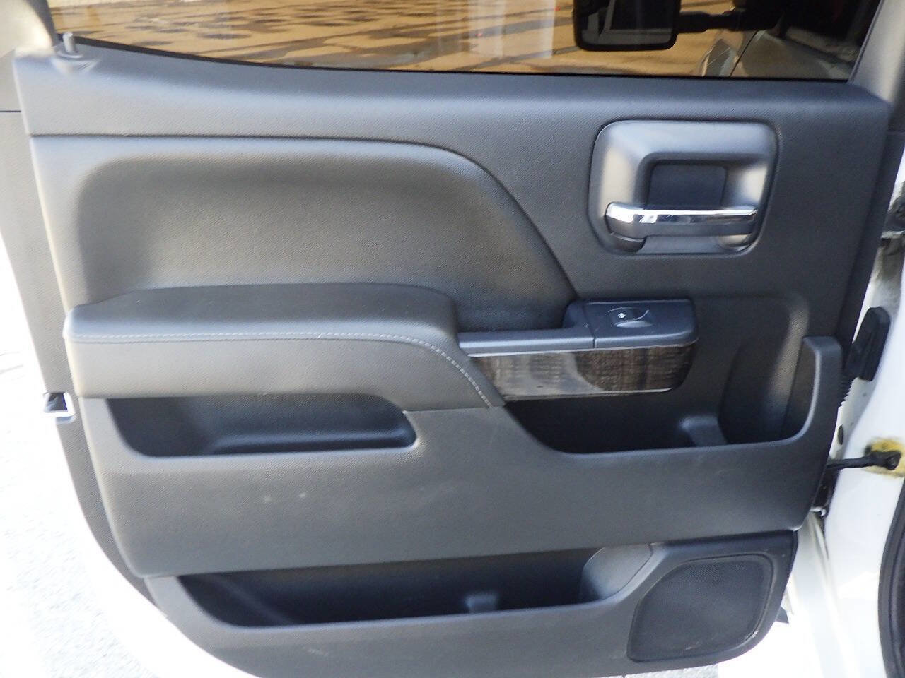 Used 2015 GMC Sierra 3500 Denali image 12