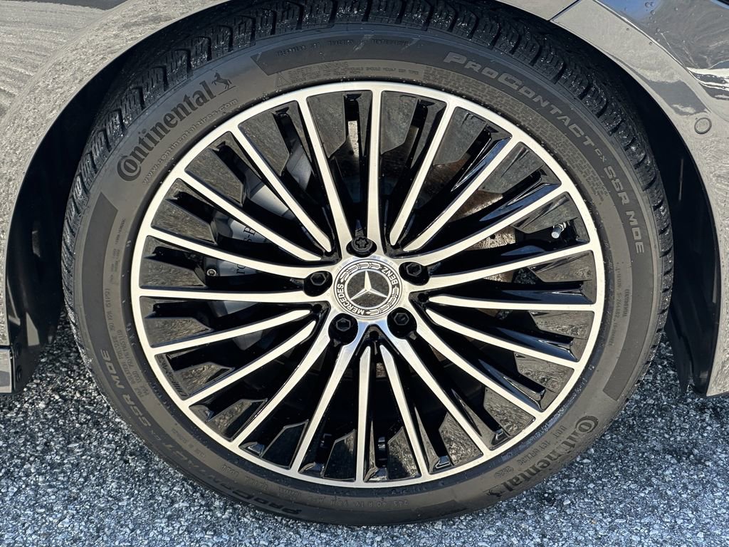 Used 2024 Mercedes-Benz CLE 300 4MATIC Coupe image 14