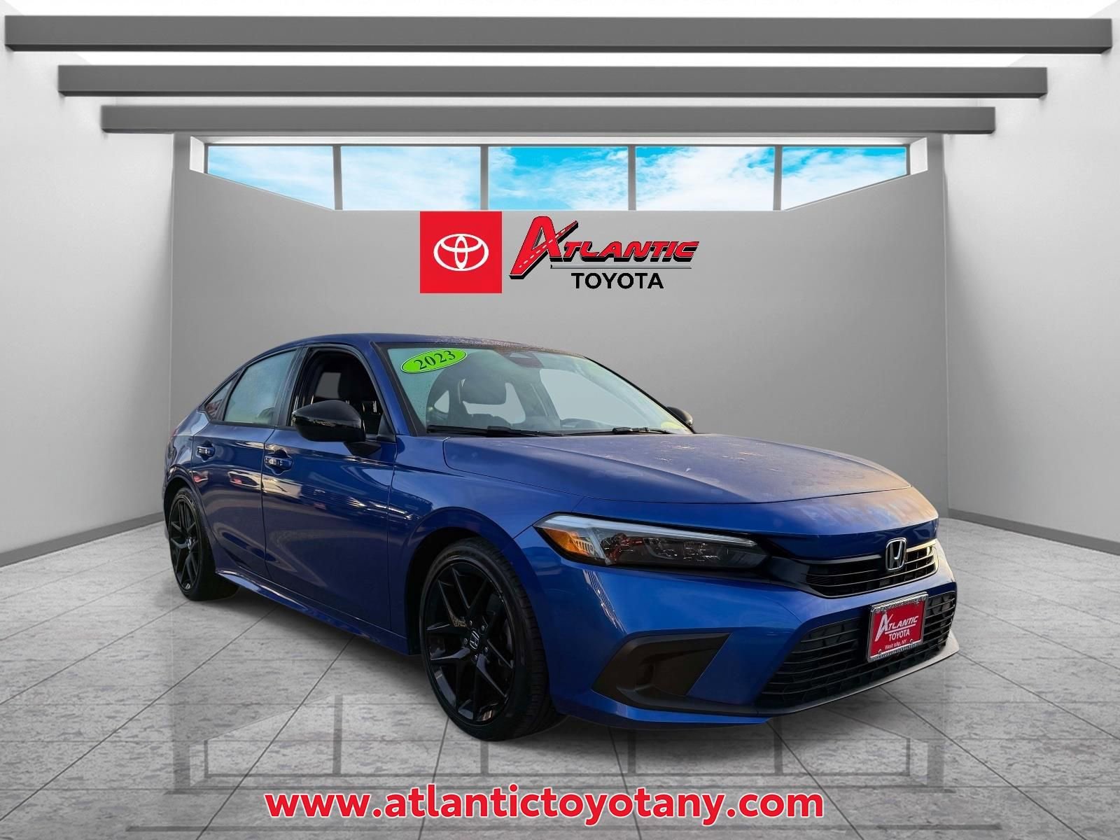 Used 2023 Honda Civic Sport image 1