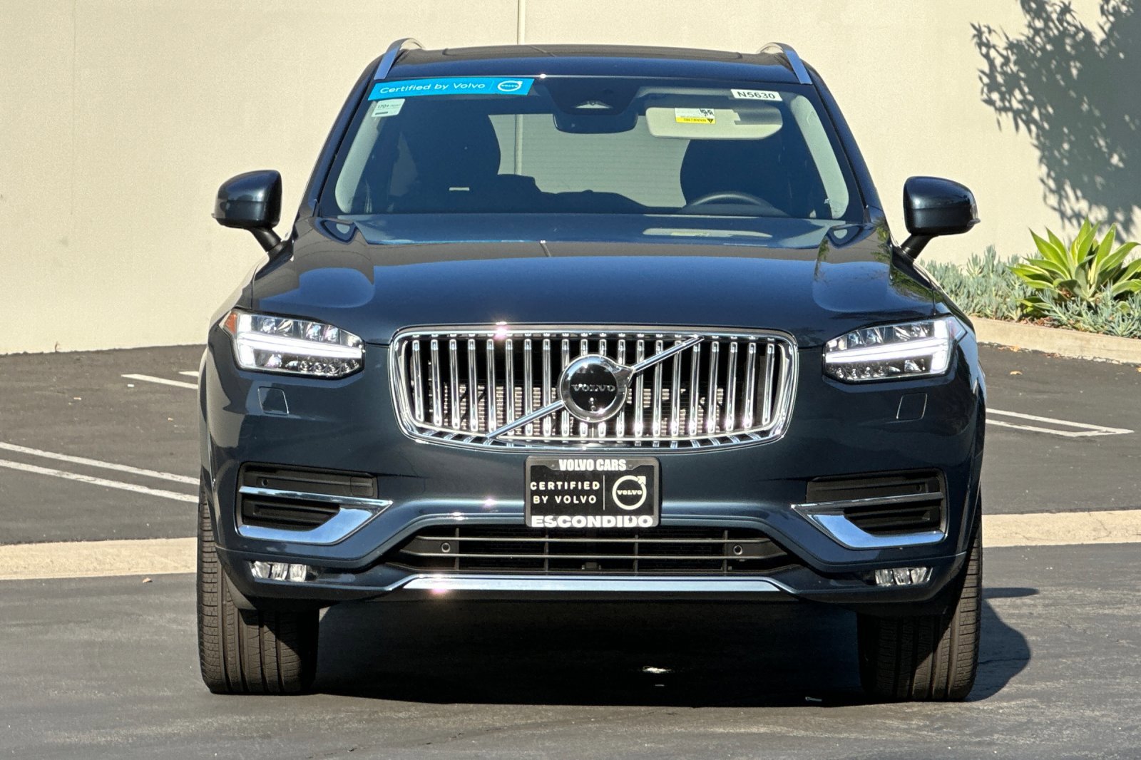 New 2025 Volvo XC90 B6 Plus w/ Protection Package Premier image 9