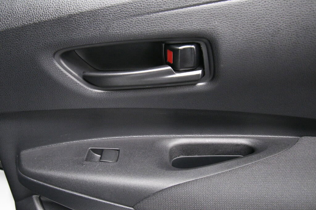 Certified 2025 Toyota Corolla LE image 23