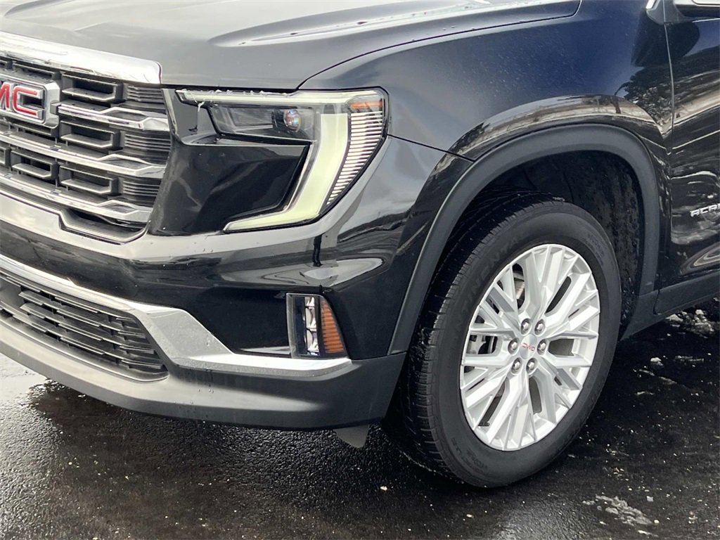 Certified 2024 GMC Acadia Elevation w/ Luxury Package image 8