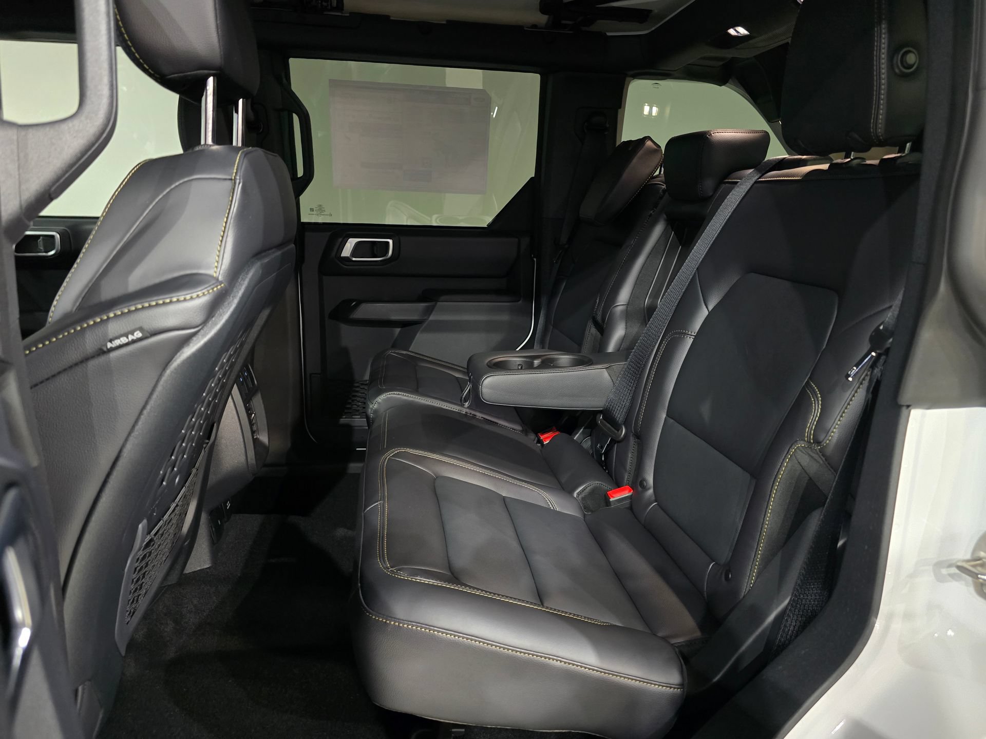 New 2025 Ford Bronco Badlands w/ Sasquatch Package AWD/4WD image 36
