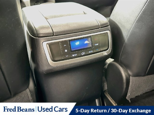 Used 2016 Toyota Highlander XLE AWD/4WD image 33