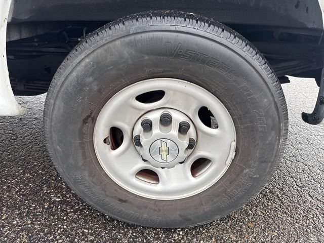 Used 2020 Chevrolet Express 2500 w/ Driver Convenience Package RWD image 12