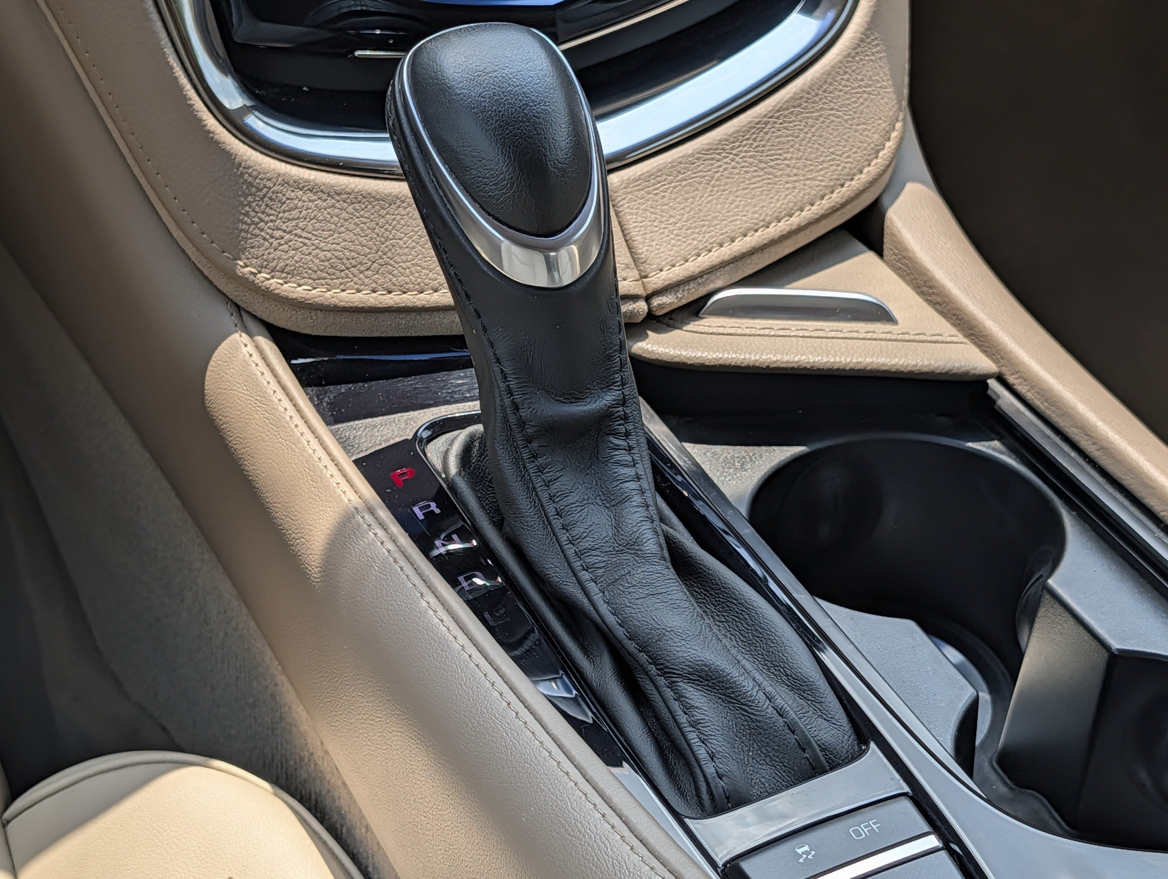 Used 2014 Cadillac ELR FWD image 23