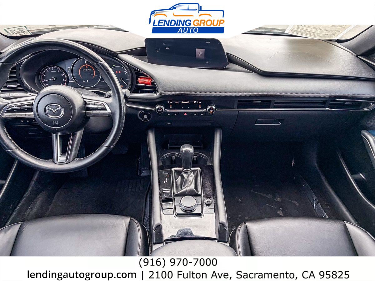 Used 2020 MAZDA MAZDA3 Hatchback w/ Preferred Package FWD image 11