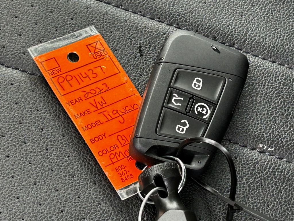 Used 2023 Volkswagen Tiguan SE image 52