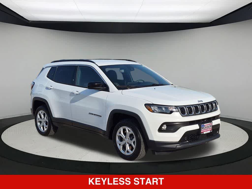 Used 2024 Jeep Compass Latitude AWD/4WD image 9