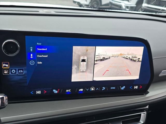 Certified 2024 Chevrolet Traverse LT image 28