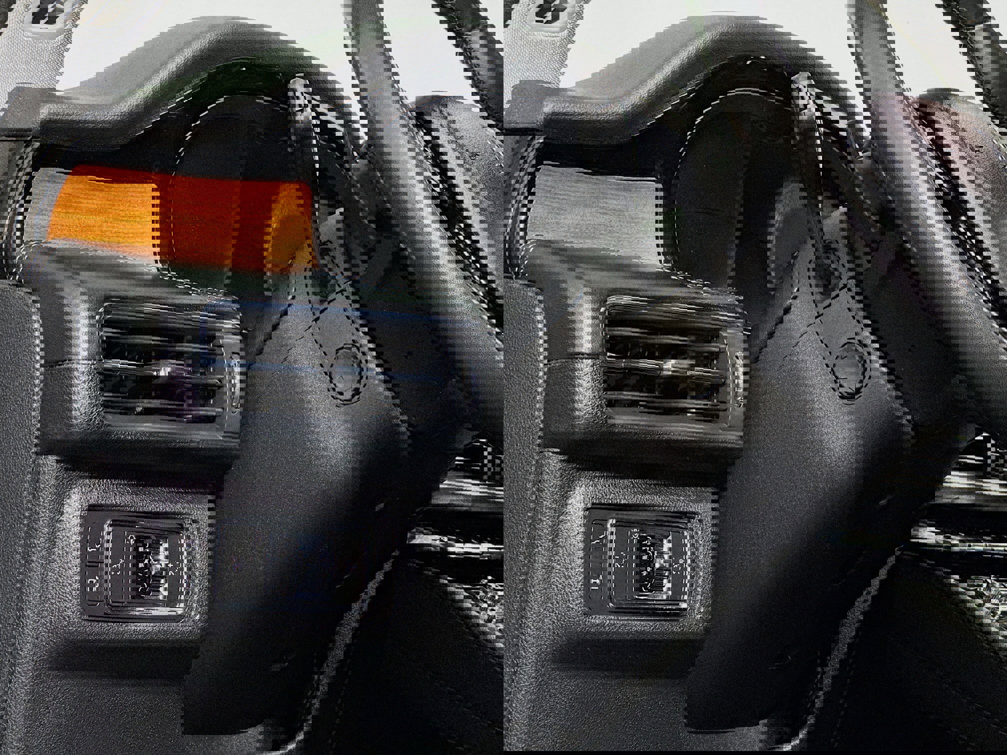 Used 2022 Lincoln Corsair Grand Touring w/ Towing Package image 17