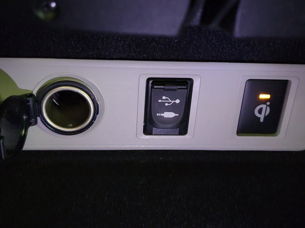 Used 2016 Toyota Avalon Touring FWD image 25