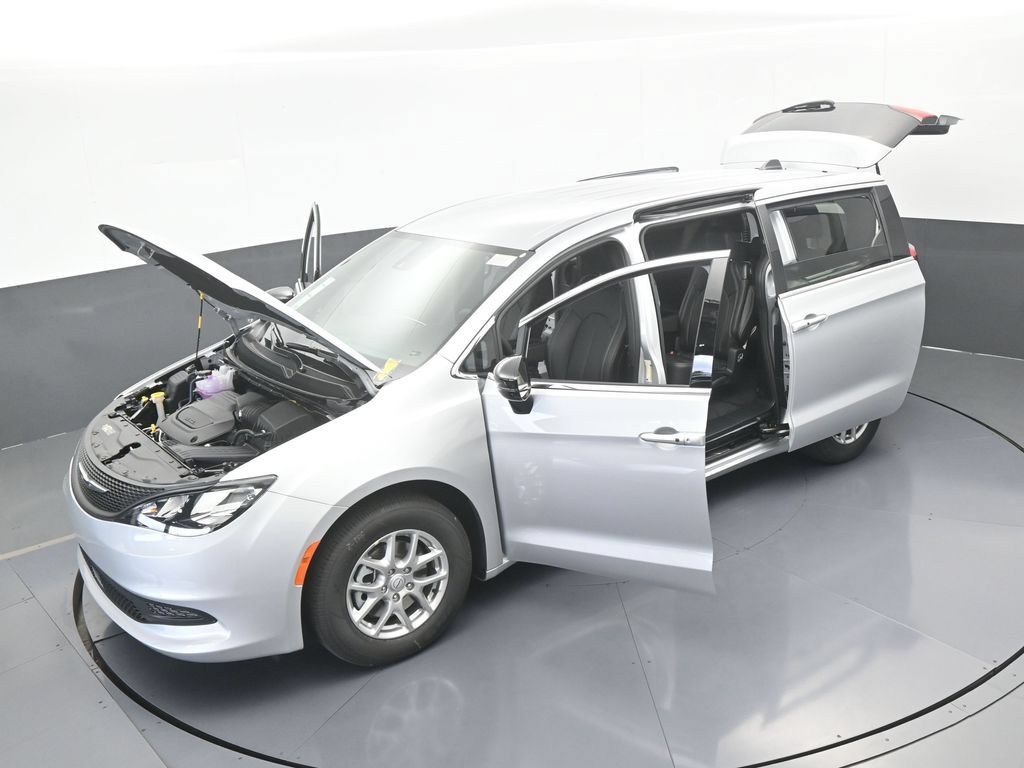 New 2026 Chrysler Voyager LX FWD image 61