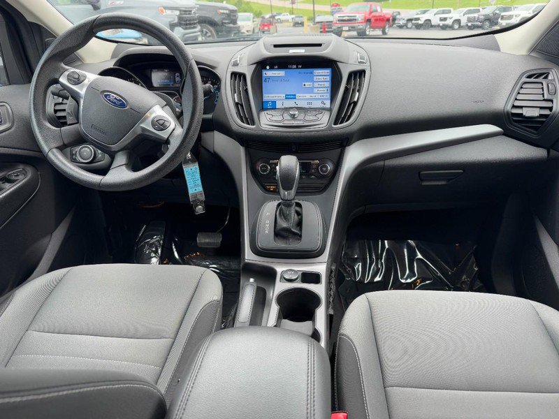 Used 2016 Ford Escape SE w/ Equipment Group 201A FWD image 11