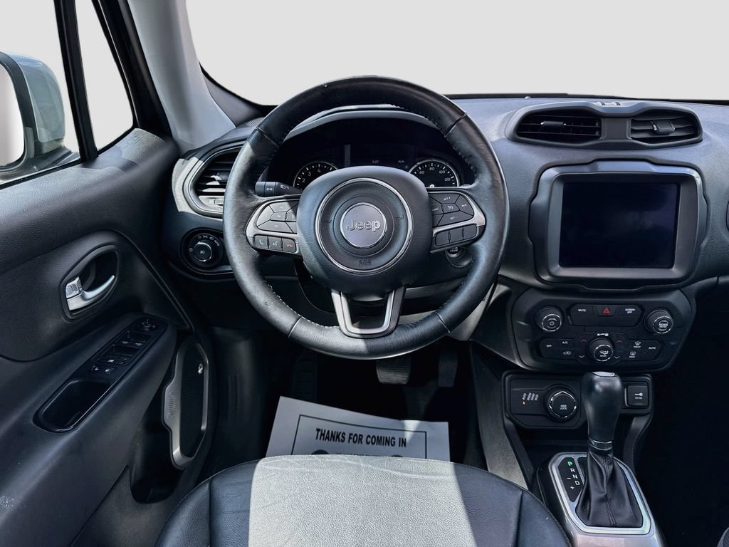 Used 2018 Jeep Renegade Limited w/ UConnect 8.4 Nav Group AWD/4WD image 25