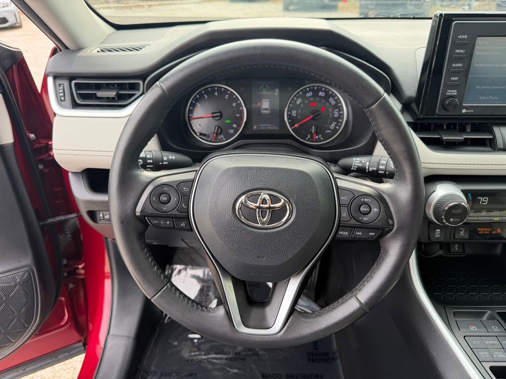 Used 2020 Toyota RAV4 XLE w/ Convenience Package image 17