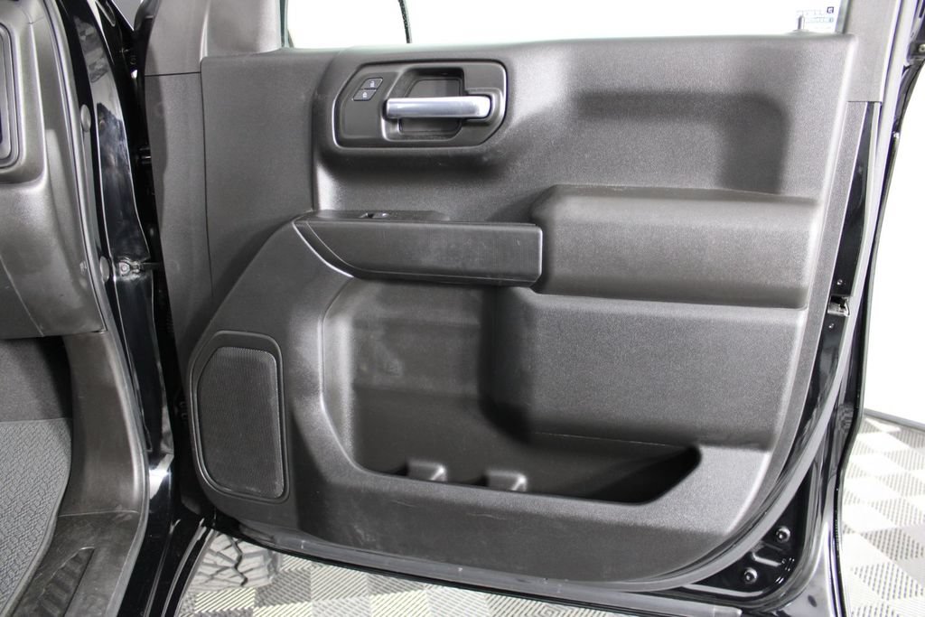 Used 2021 GMC Sierra 1500 4x4 Crew Cab w/ Sierra Value Package image 31