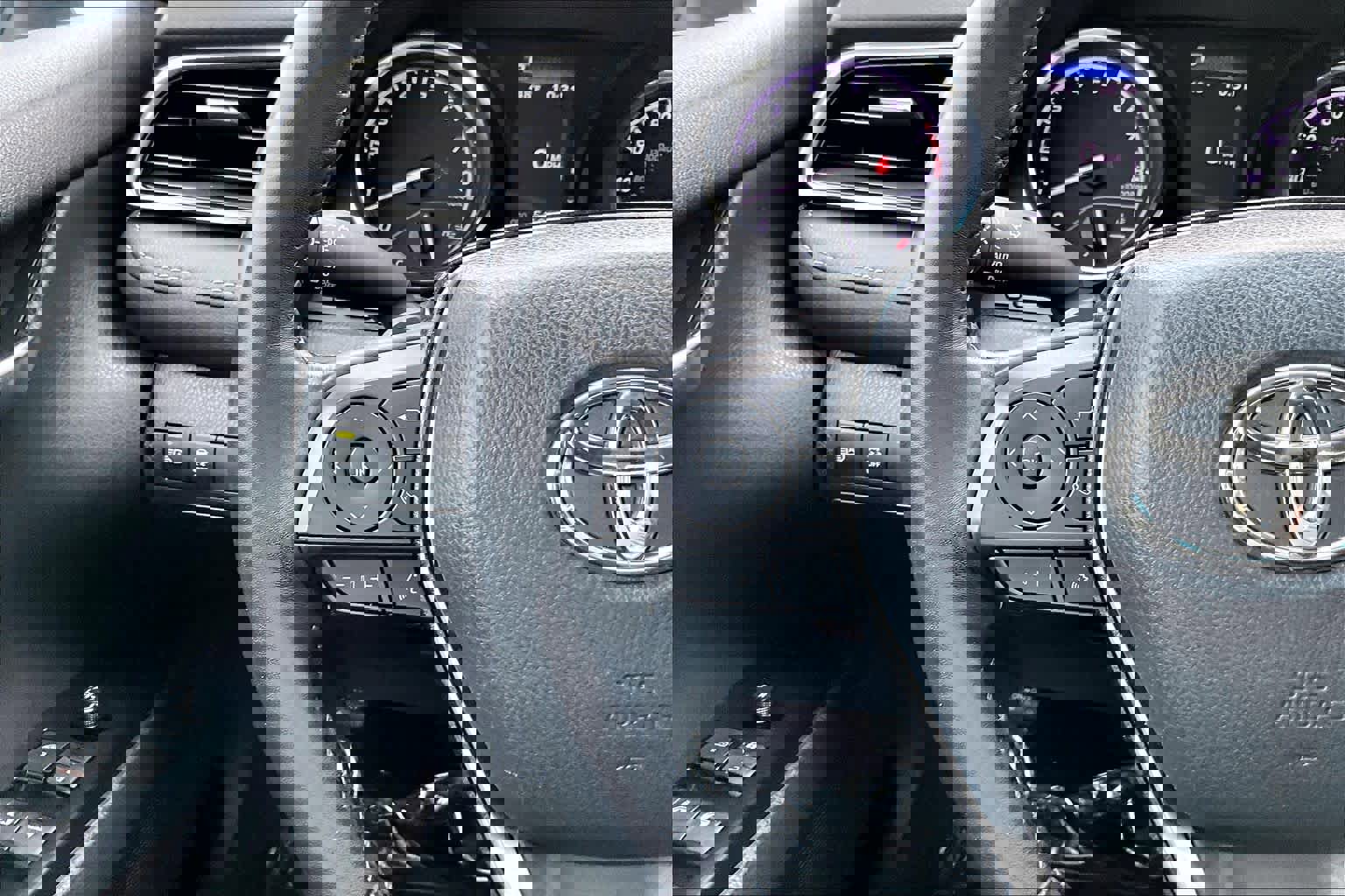 Used 2020 Toyota Camry SE image 23