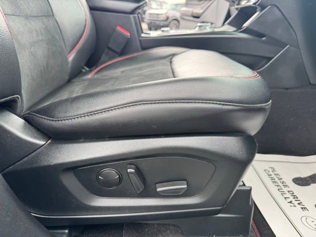 Used 2023 Ford Explorer ST-Line w/ Class IV Trailer Tow Package AWD/4WD image 41