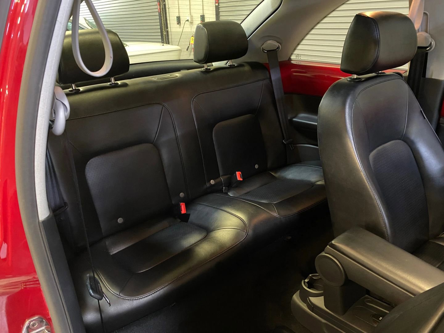 Used 2007 Volkswagen Beetle Coupe w/ Package 1 image 36