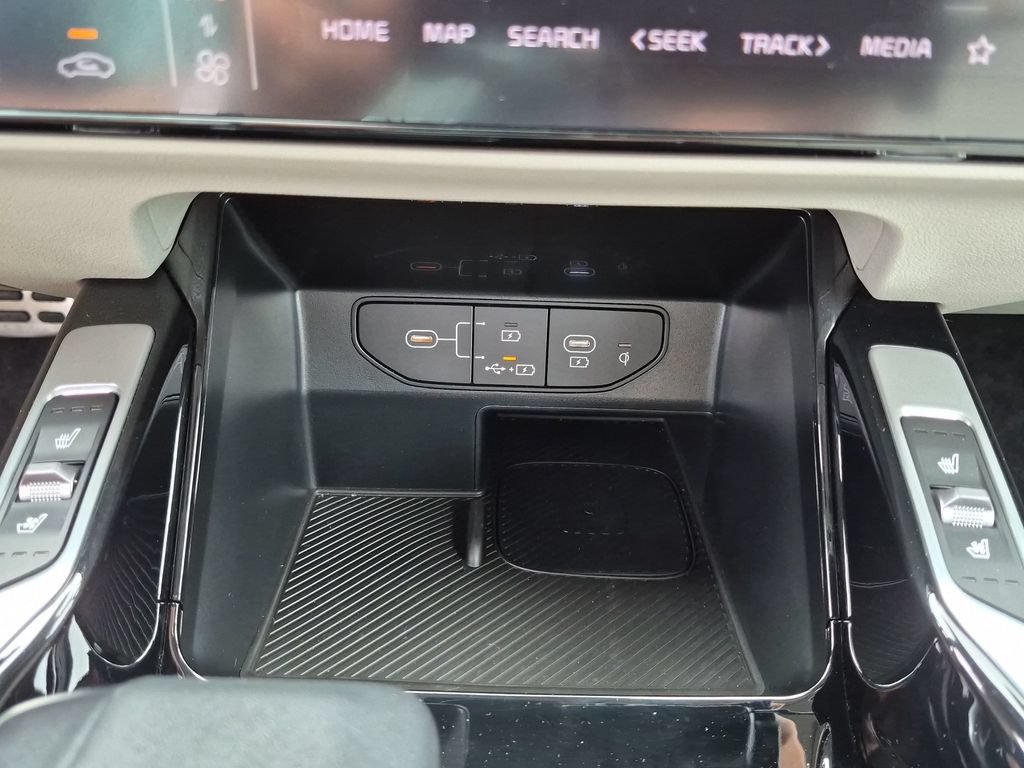 Used 2024 Kia Sorento SX FWD image 38